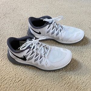 Nike women’s White and Gray Athletic Shoes